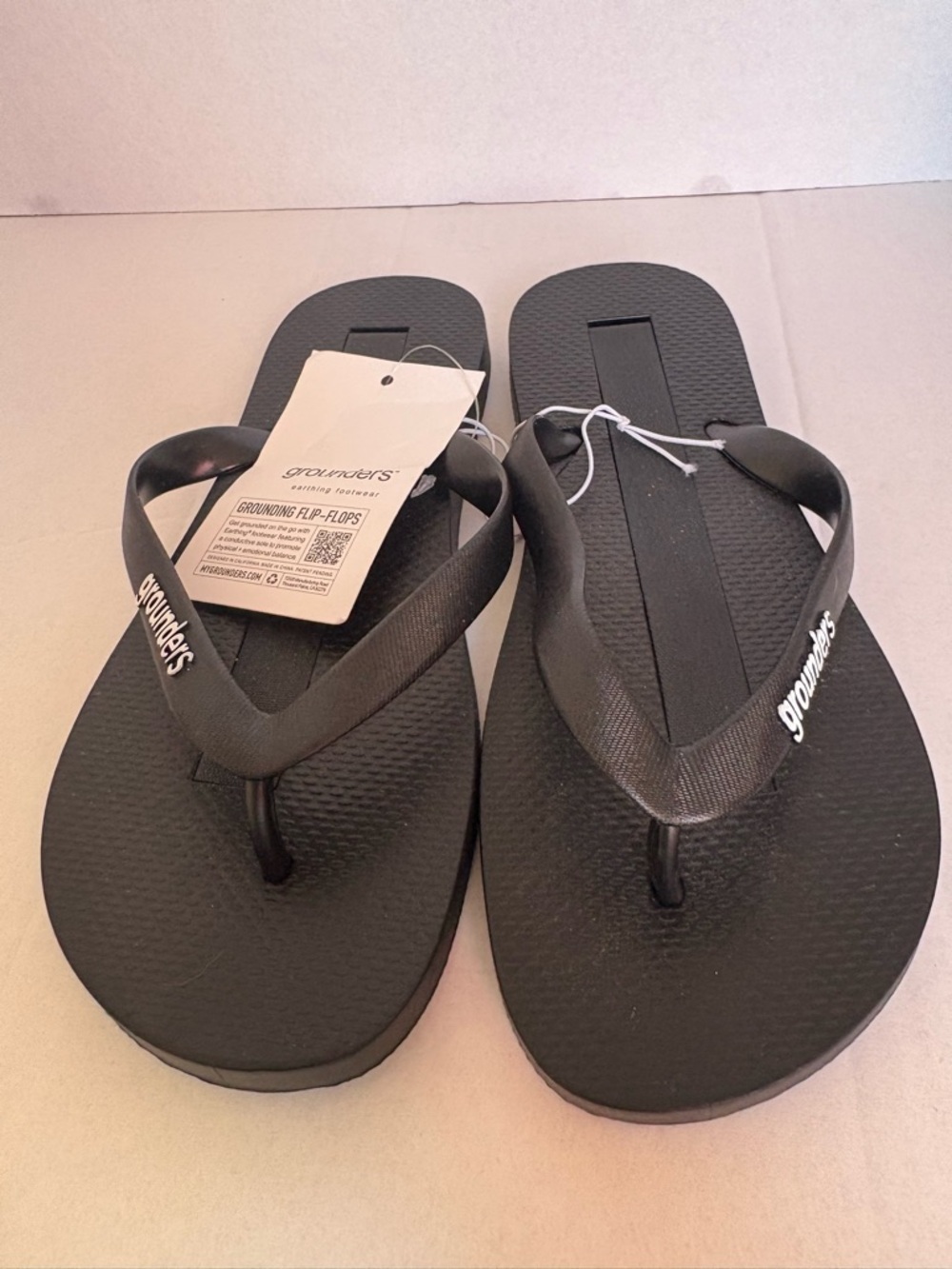 Grounders Grounding Flip Flops Black Womens Size 8 NWT Earthing Sandals